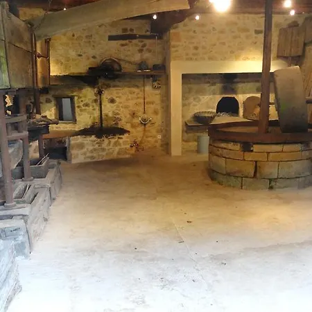 Semesterbostad Le Moulin Des Fumades *